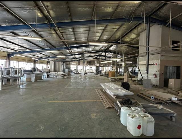 2,800M² WAREHOUSE TO LET IN KEW